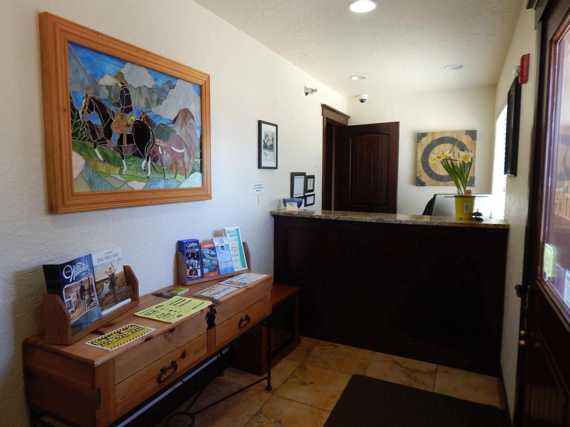 Winterton Suites Williston Zewnętrze zdjęcie